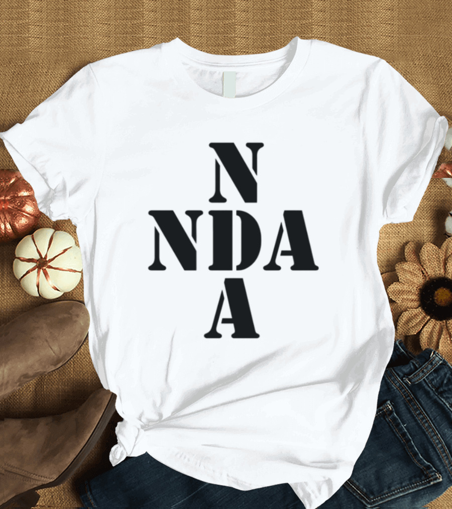 Trippieredd Nda Nda Bold Text Design T-Shirt