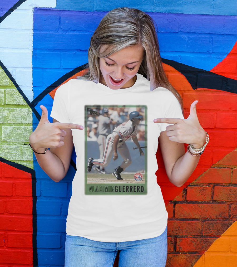 Montreal Expos Vladimir Guerrero MLB Topps Baseball Card T-Shirt