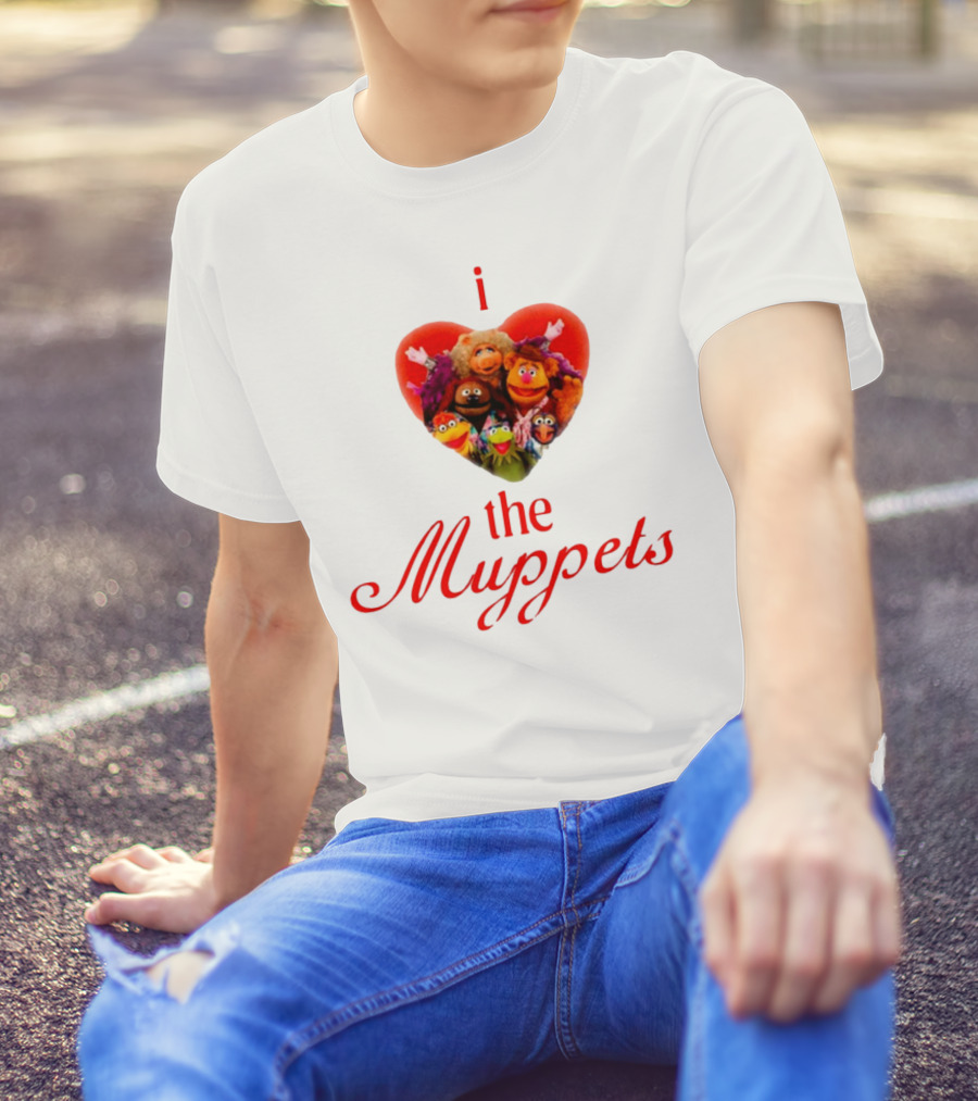 I Love The Muppets Characters Heart Group Image T-Shirt