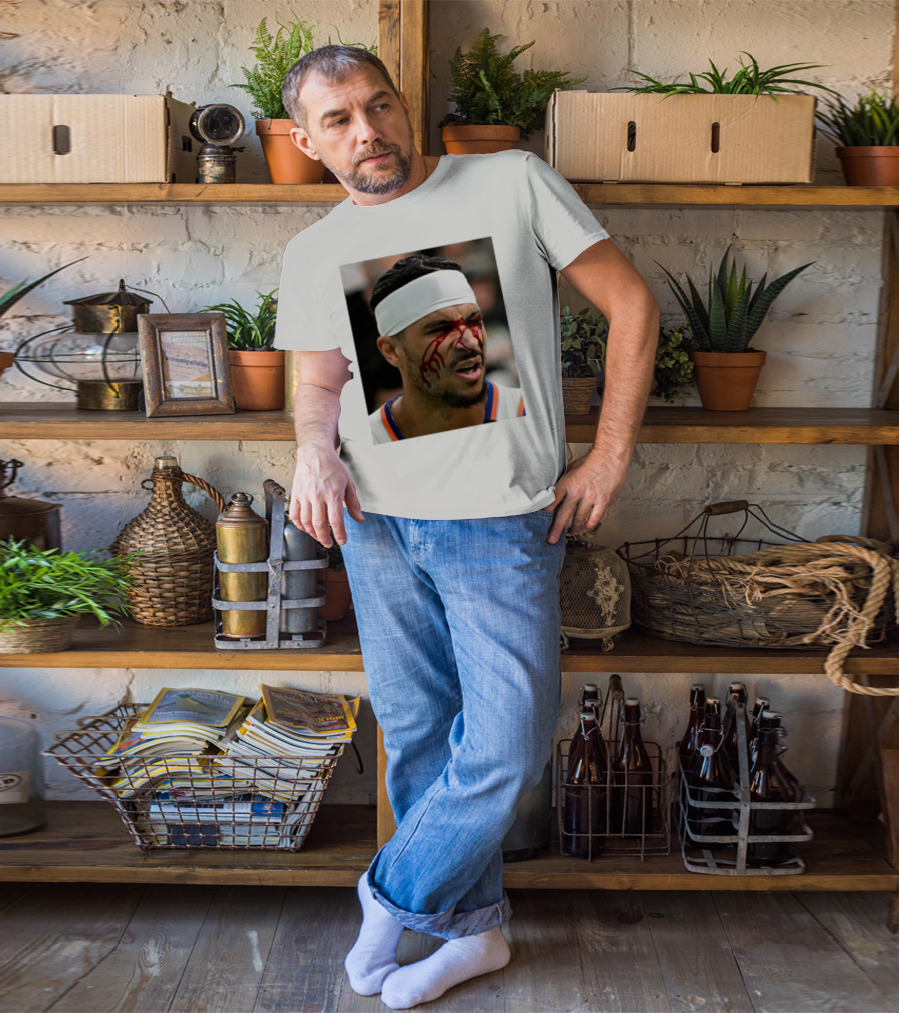 Limited Edition Josh Hart New York Knicks Elbowed Face Moment T-Shirt