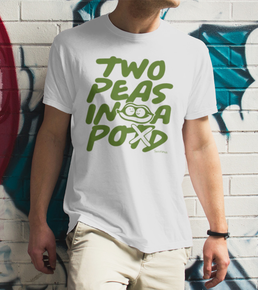 Two Peas In A Pod Cartoon Illustration By Tamera Ann 전연희 T-Shirt