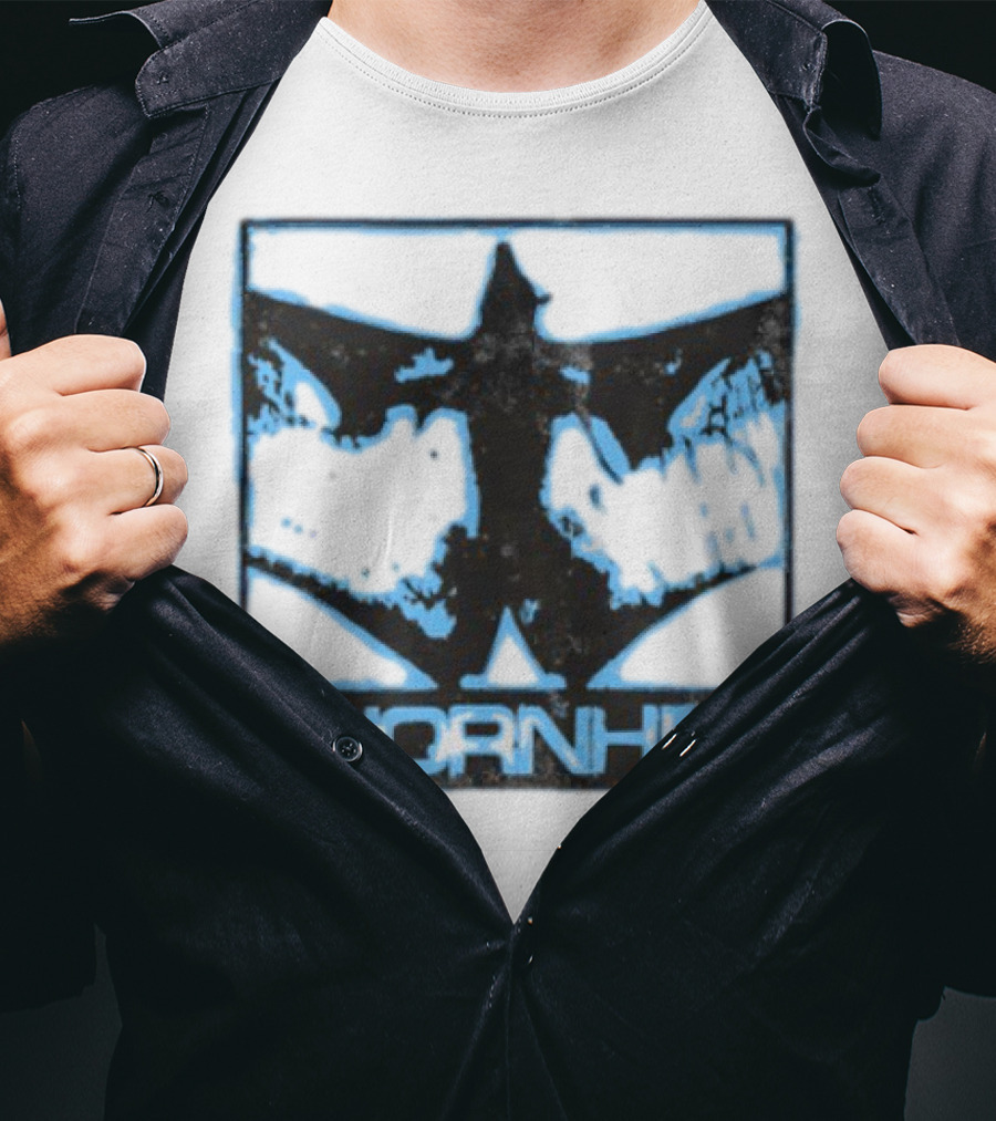 Thornhill Bat White Distressed Grunge Style T-Shirt