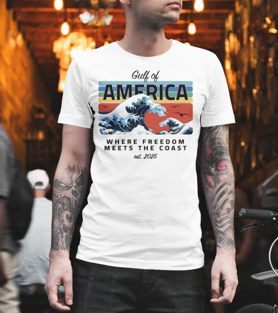 Gulf Of America Where Freedom Meets The Coast Est. 2025 Waves And Sunset Scene T-Shirt
