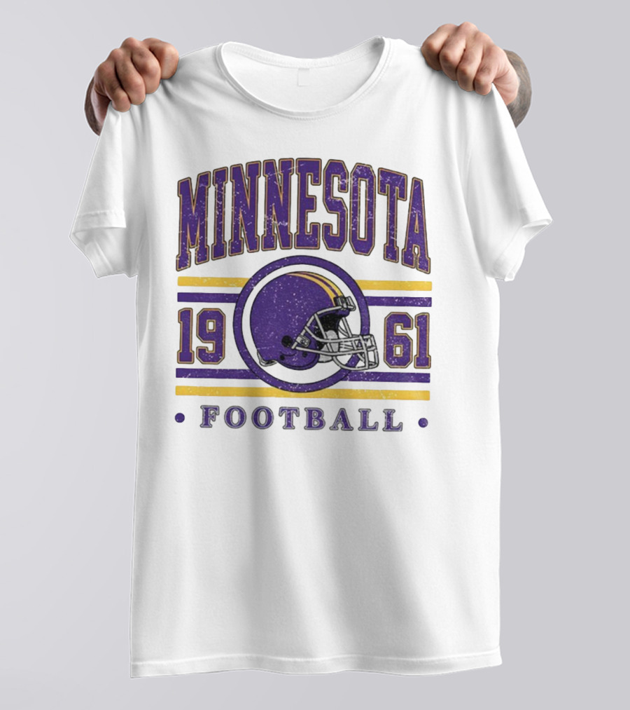 Minnesota Vikings Football Helmet 1961 NFL Vintage Style T-Shirt