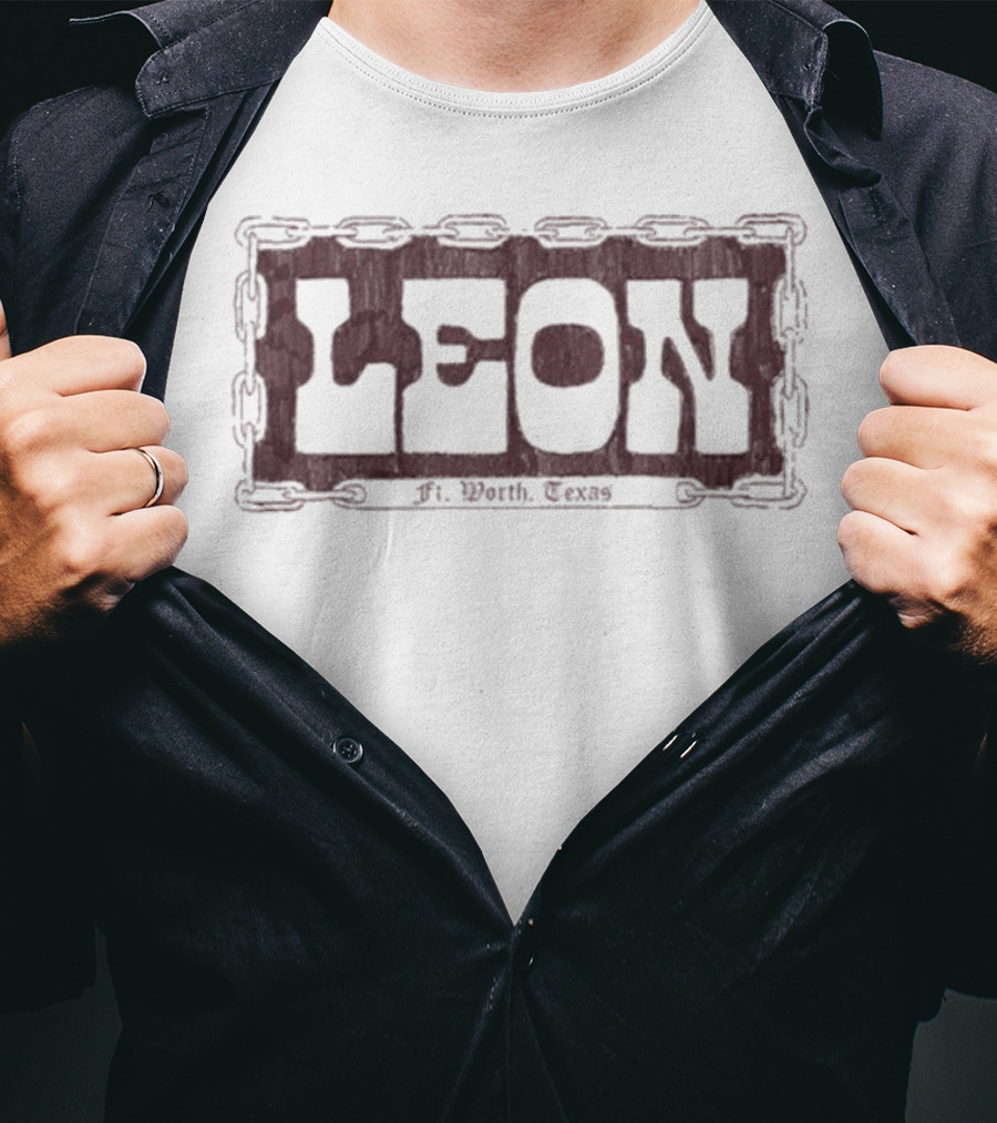 LEON Fort Worth Texas License Plate Chain Style T-Shirt