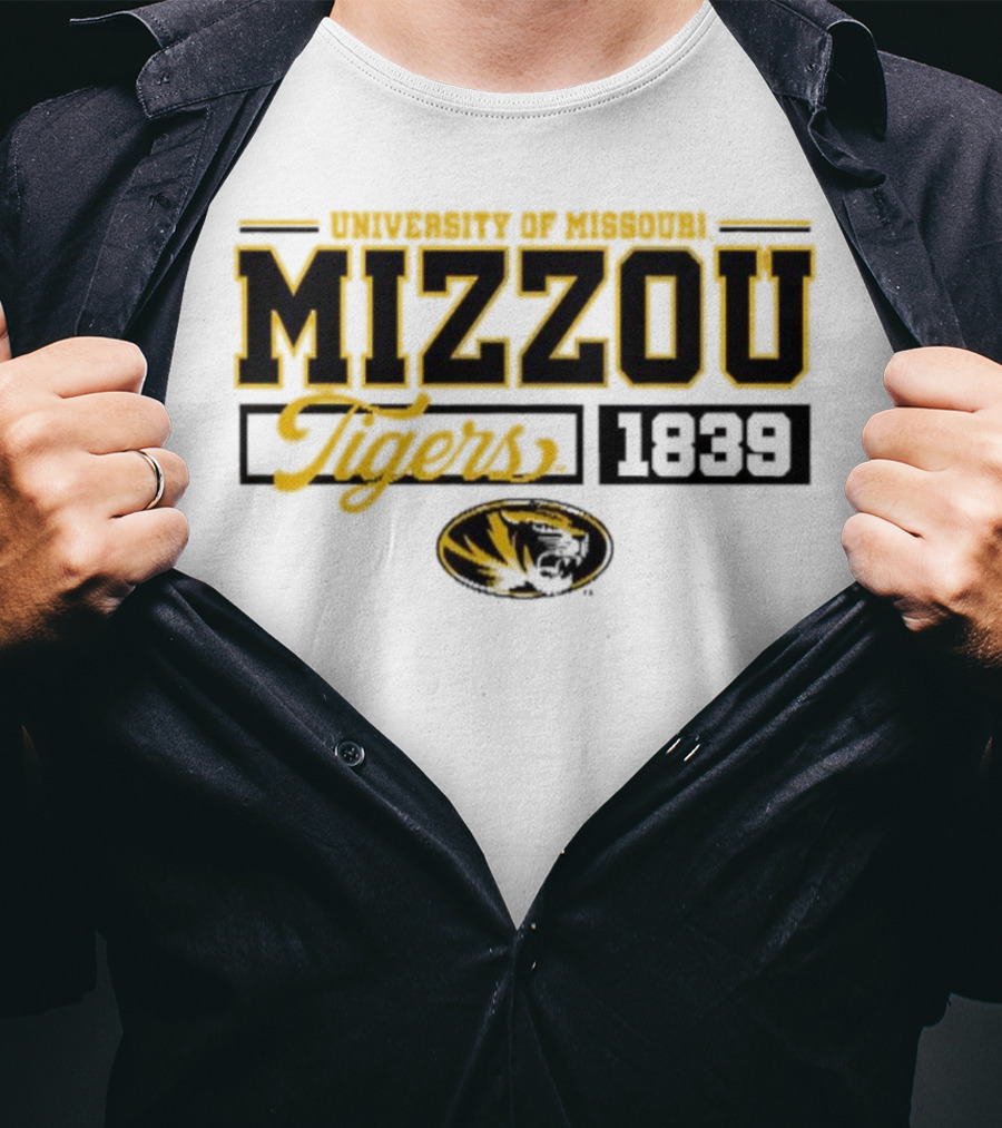 Tigers University Of Missouri Mizzou 1839 Oval Tiger Head T-Shirt