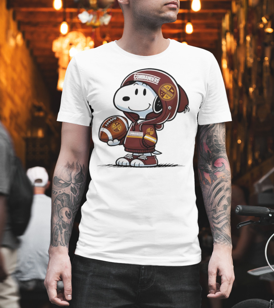Snoopy In Commanders With Football Washington 1932 W T-Shirt