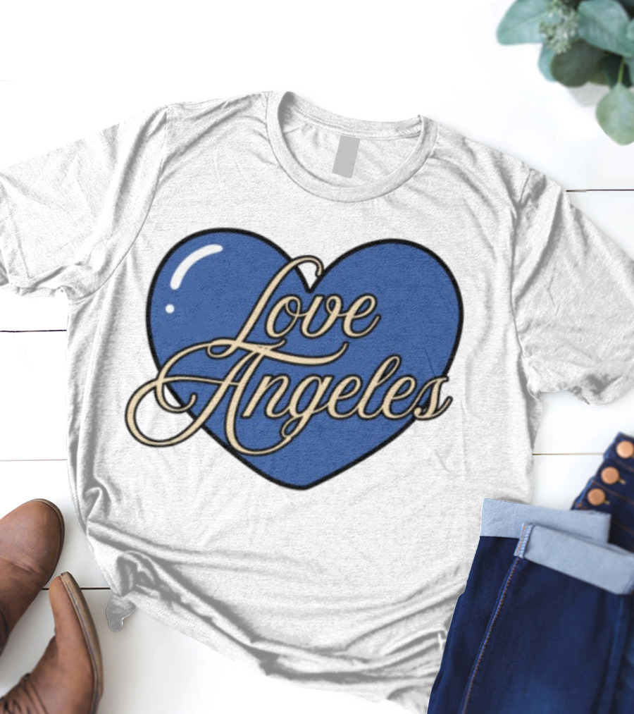 Bffs & Babes Love Angeles Heart Design T-Shirt