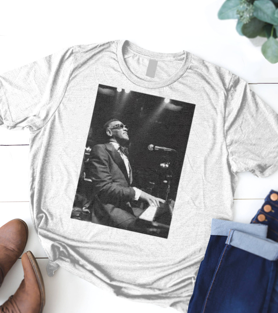 Ray Charles Live On Stage At The Piano In Black And White T-Shirt