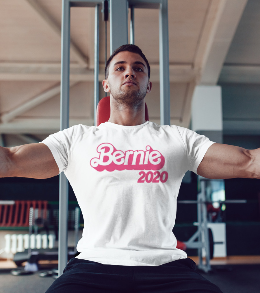 Bernie 2020 Barbie Style Logo Design T-Shirt