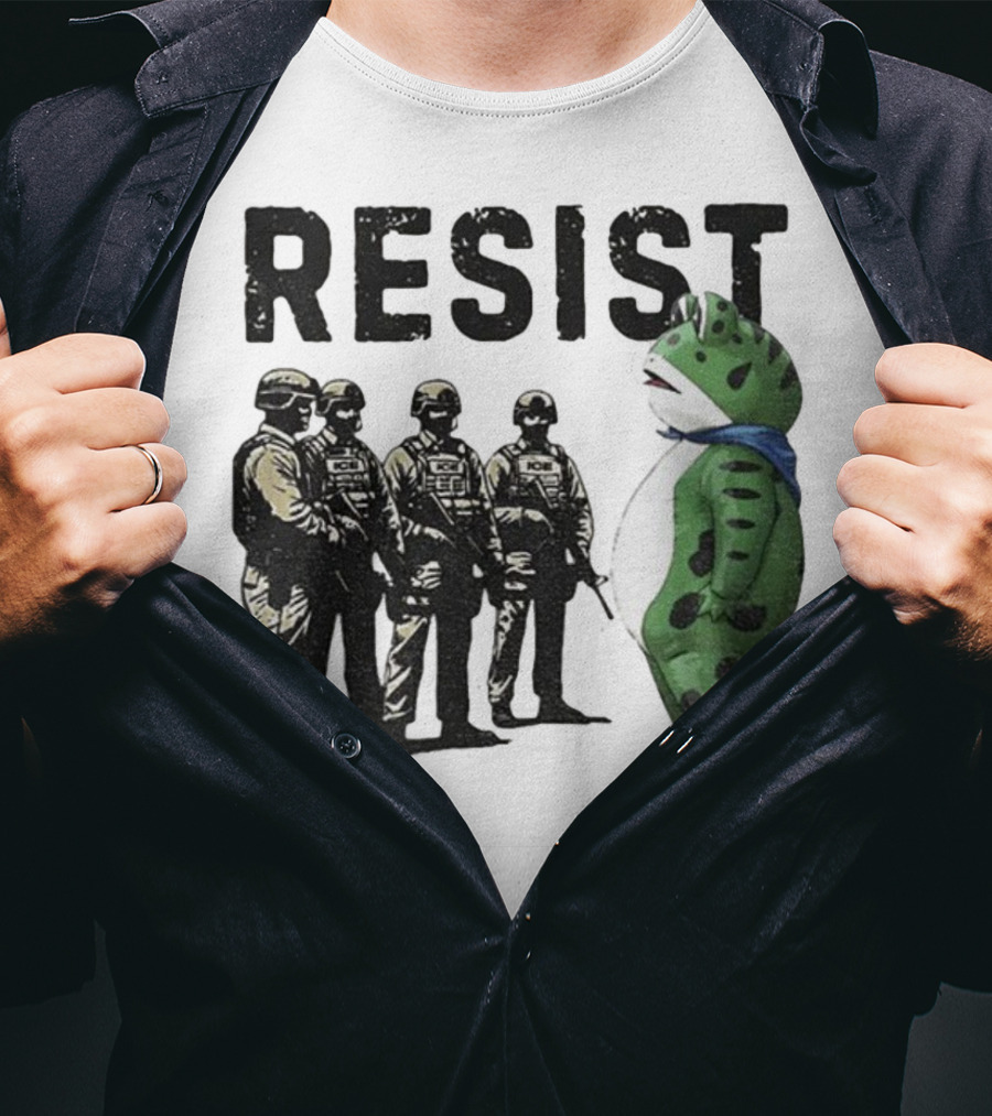 Portland Frog Resist Anti Fascism Anti Trump Protest Graphic T-Shirt