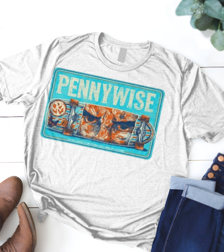 Pennywise Festival Altavoz Medellín CO Octubre 13 2025 Skateboard Art T-Shirt