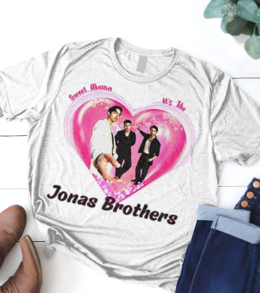 Sweet Mama It's The Jonas Brothers Boyband Vintage Heart Design T-Shirt