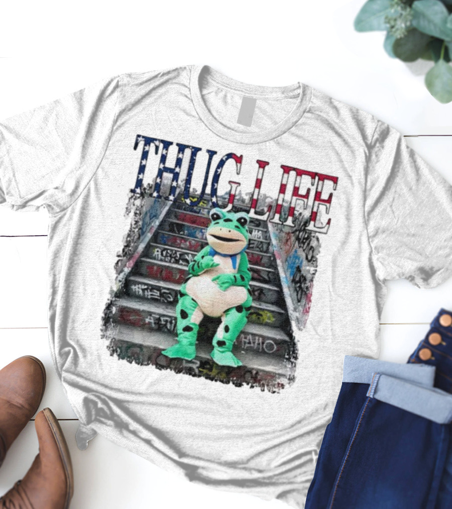 THUG LIFE Frog Costume Graffiti Steps T-Shirt