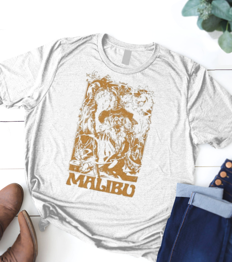 Malibu Wizard Mystical Floral Art Vintage Style T-Shirt