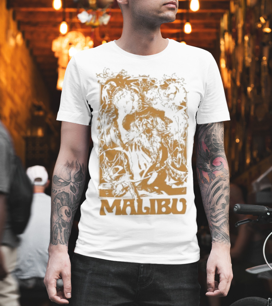 Malibu Wizard Mystical Floral Art Vintage Style T-Shirt