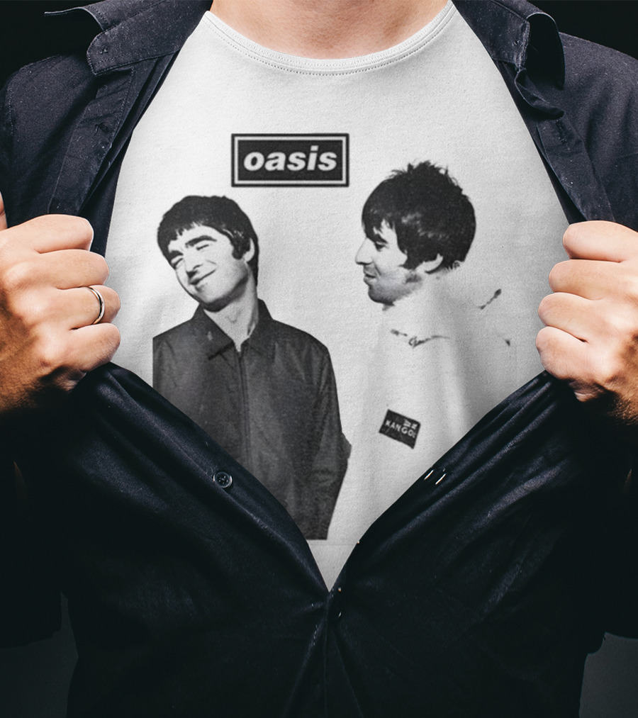 Noel Vs Liam Gallagher Oasis Band Kangol Vintage T-Shirt