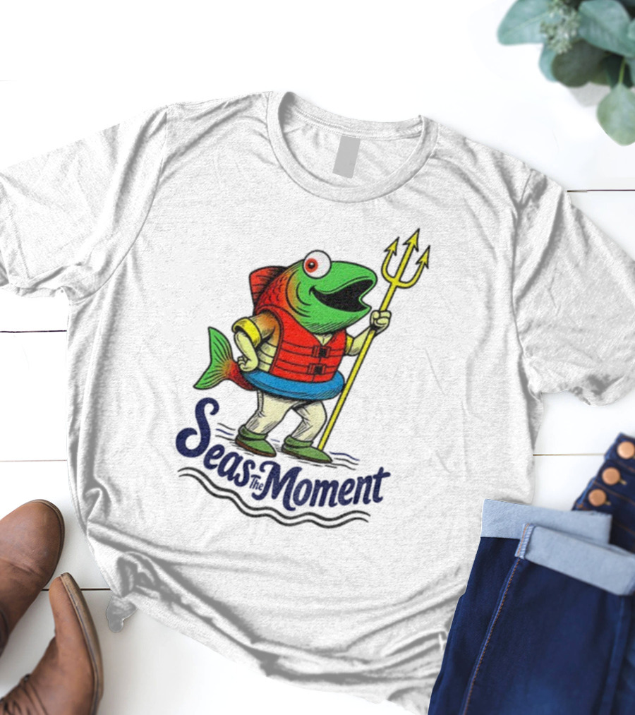Seas The Moment Humpy Salmon Holding Trident Seattle Mariners MLB Baseball Fan Apparel T-Shirt