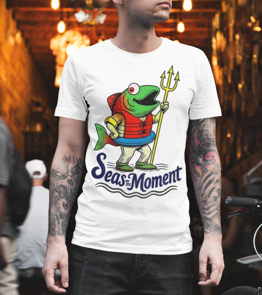 Seas The Moment Humpy Salmon Holding Trident Seattle Mariners MLB Baseball Fan Apparel T-Shirt