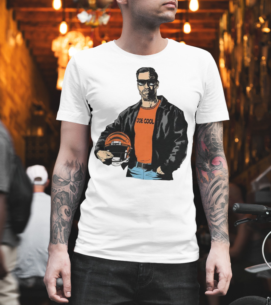 Joe Cool Cincinnati Bengals NFL Vintage Joe Burrow Helmet T-Shirt
