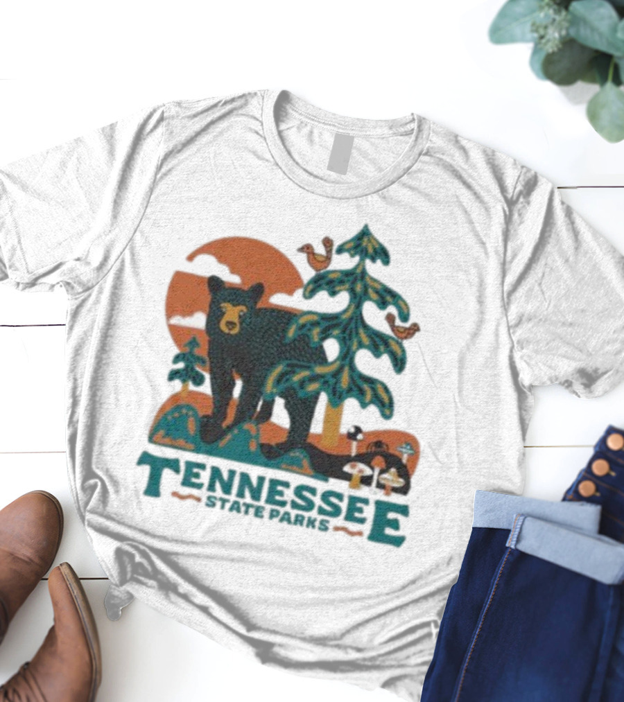 Tennessee State Parks Bear Nature Scene And Forest Wildlife T-Shirt