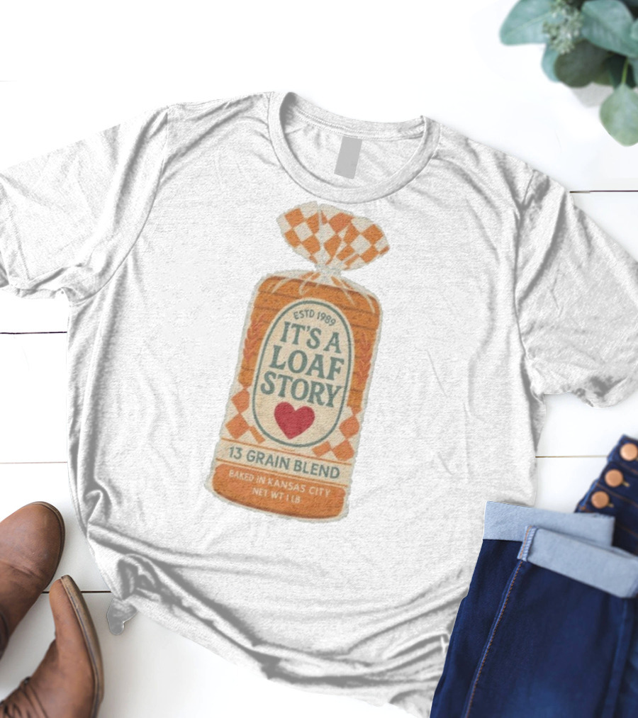 It's A Loaf Story 13 Grain Blend Baked In Kansas City Est 1989 Heart Checkered Package T-Shirt