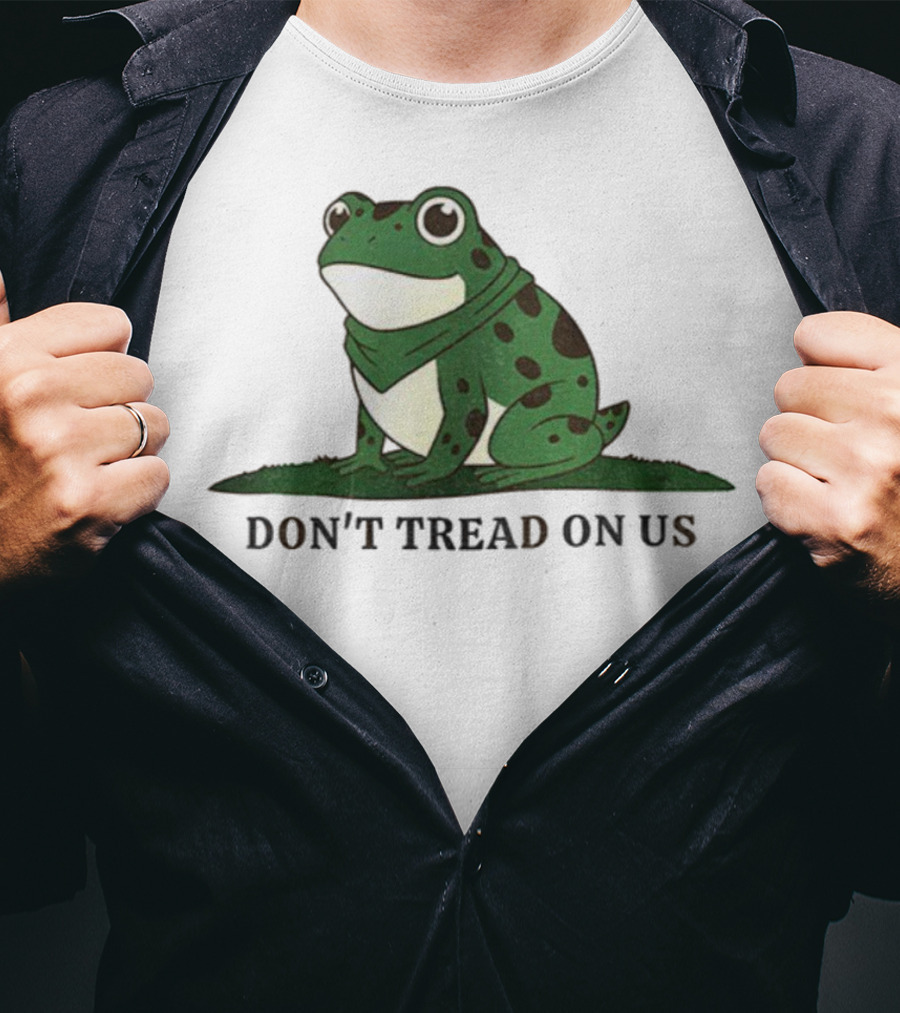 Portland Frog Don't Tread On Us 2025 Political Movement Symbol T-Shirt