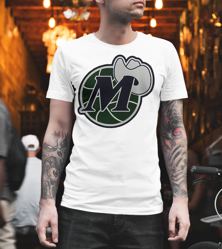 Dallas Mavericks M With Cowboy Hat And Basketball Icon T-Shirt