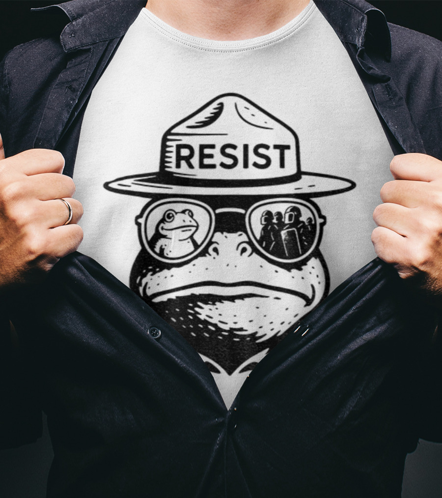 Portland Frog Resist Hat Sunglasses Antifa Frog T-Shirt