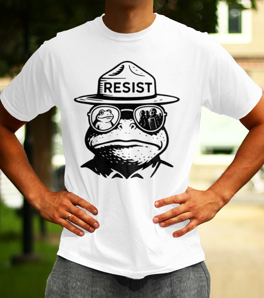 Portland Frog Resist Hat Sunglasses Antifa Frog T-Shirt