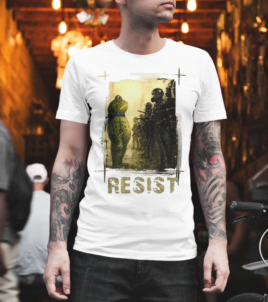 Resist Portland Frog Protest Vintage Activist Police Confrontation T-Shirt
