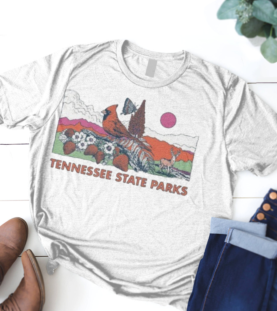 Tennessee State Parks Cardinal Strawberry Sumac Nature Scene T-Shirt
