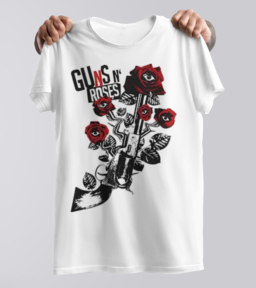 Guns N’ Roses 2025 World Tour Warsaw Red Roses And Pistols T-Shirt