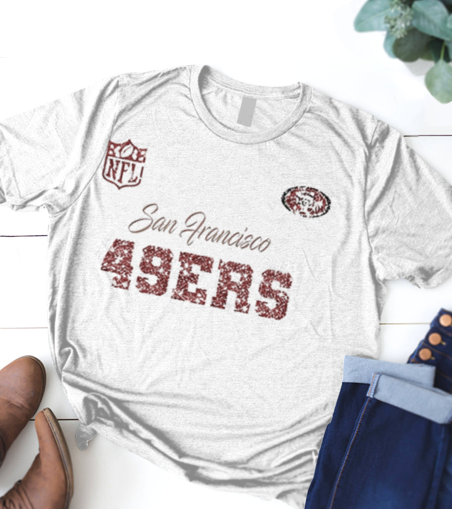 San Francisco 49ers Girls I Am Who I Am Your Approval Isn't Needed T-Shirt