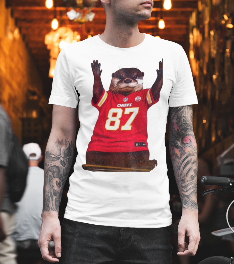 Travis Kelce 87 Kansas City Chiefs Sea Otter NFL Fan Jersey T-Shirt