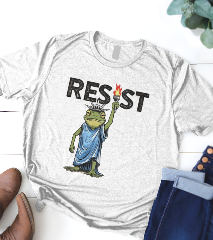 Portland Frog Resist Protest Statue Of Liberty Torch T-Shirt