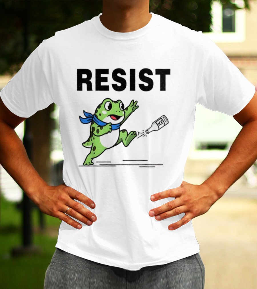 Portland Frog Resist Anti-ICE Protest Jumping Art T-Shirt
