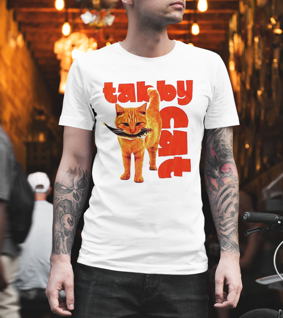 Tabby Cat Holding Fish Meme Retro Font T-Shirt