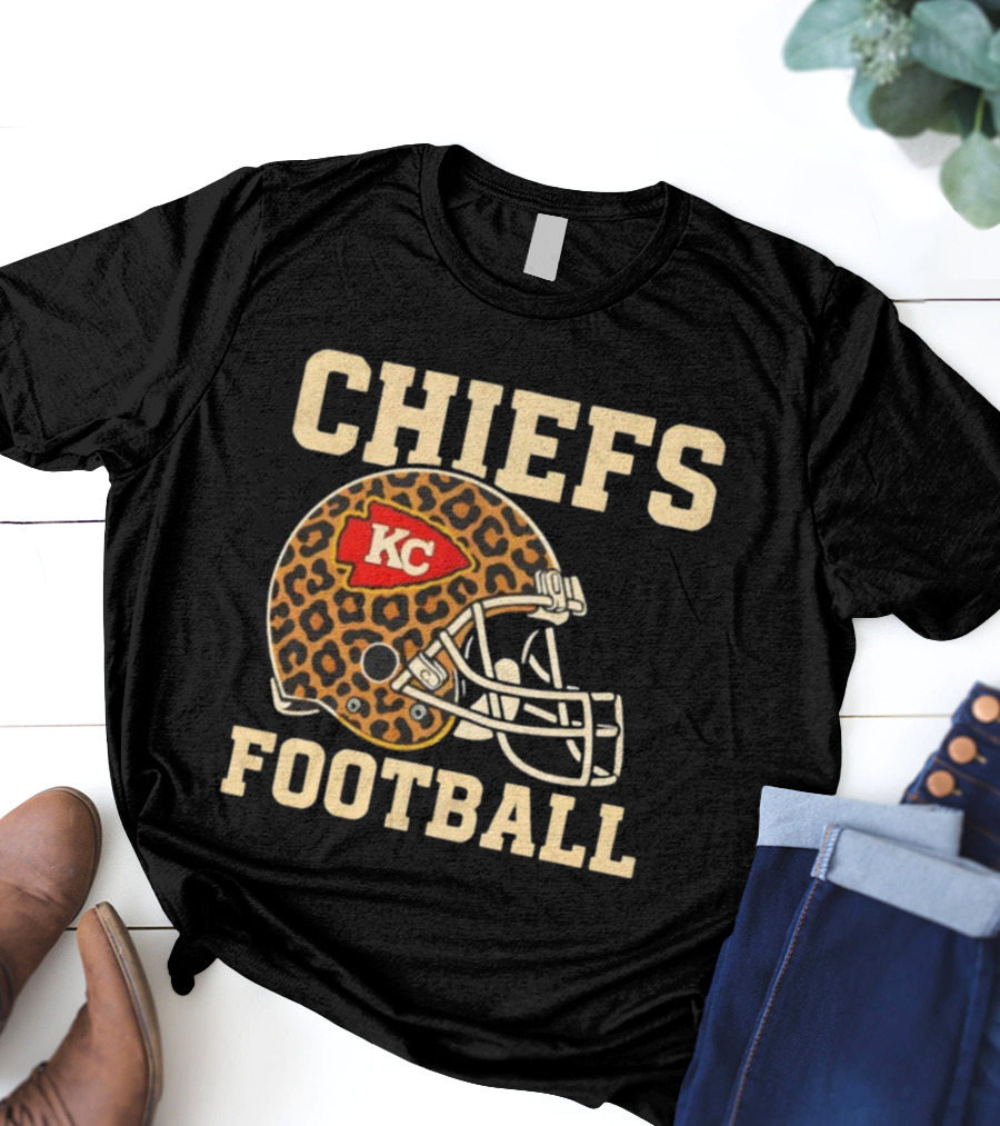 Retro KC Chiefs Leopard Helmet Football Vintage Style T-Shirt