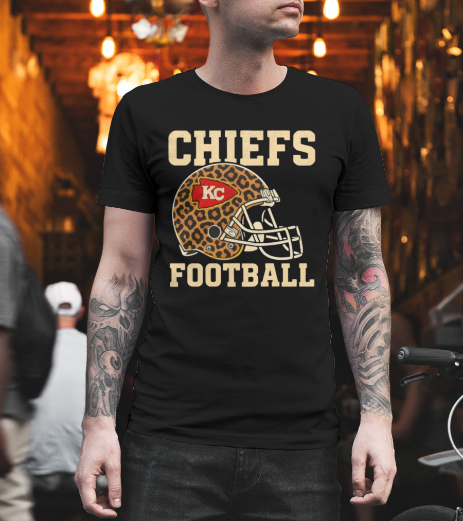 Retro KC Chiefs Leopard Helmet Football Vintage Style T-Shirt