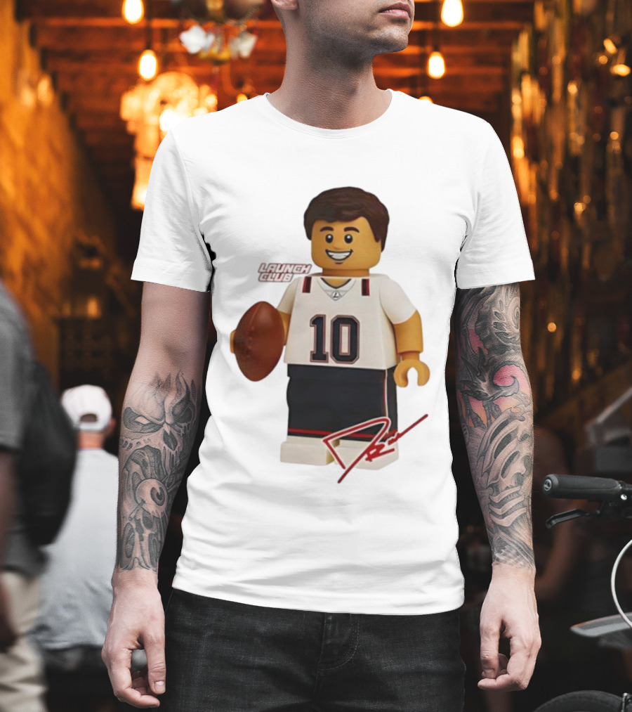 Tom Brady New England Patriots Lego Minifigure 10 Launch Club Signature T-Shirt