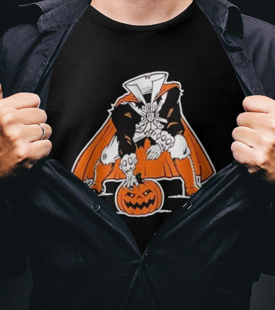 Headless Horseman Halloween Character With Pumpkin Jack O' Lantern Orange Cape Costume T-Shirt