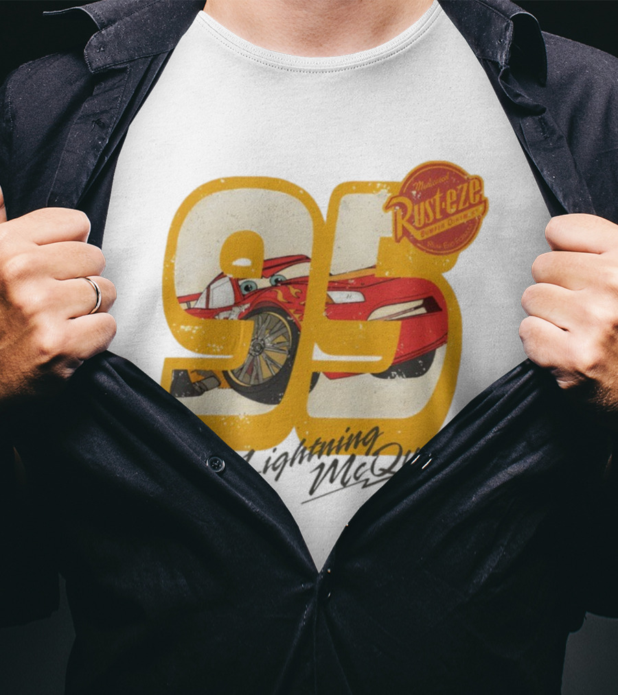 Lightning McQueen 95 Rust-eze Bumper Ointment Disneyworld Cars T-Shirt