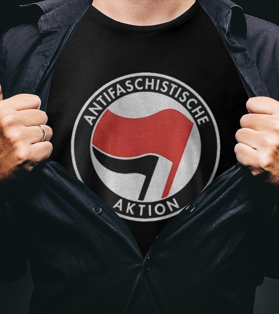 Antifaschistische Aktion Red Black Flags Anti Fascist Symbol T-Shirt