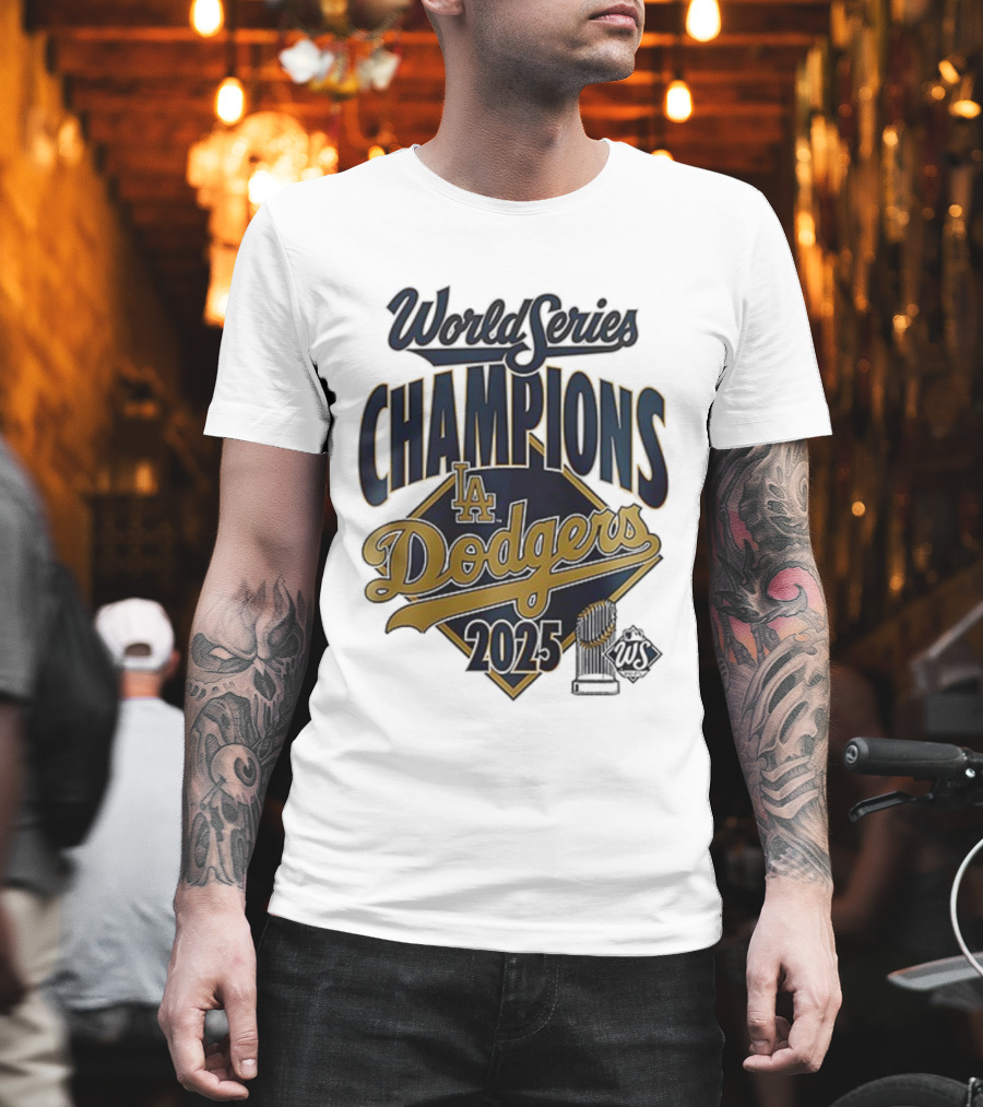 Los Angeles Dodgers 2025 World Series Champions Team Signature T-Shirt