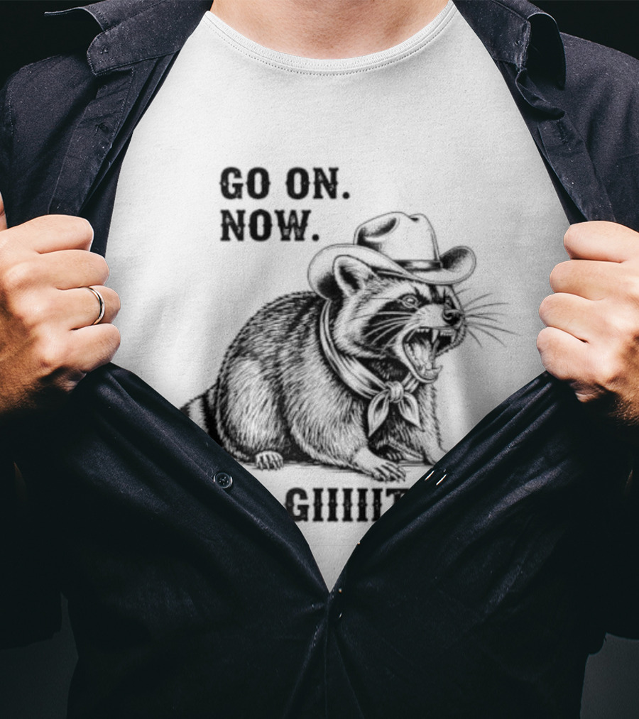 Vintage Cowboy Raccoon Go On Now Git Rustic Western Apparel T-Shirt