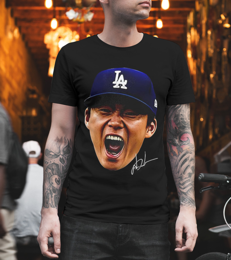 Yoshinobu Yamamoto LA Cap Big Head World Series Champions 2025 Signature T-Shirt