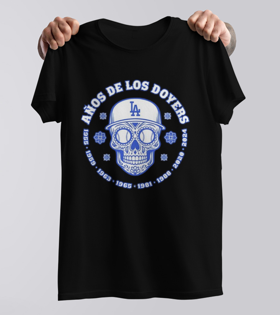 Años De Los Doyers 1955 1959 1963 1965 1981 1988 2020 2024 LA Skull T-Shirt