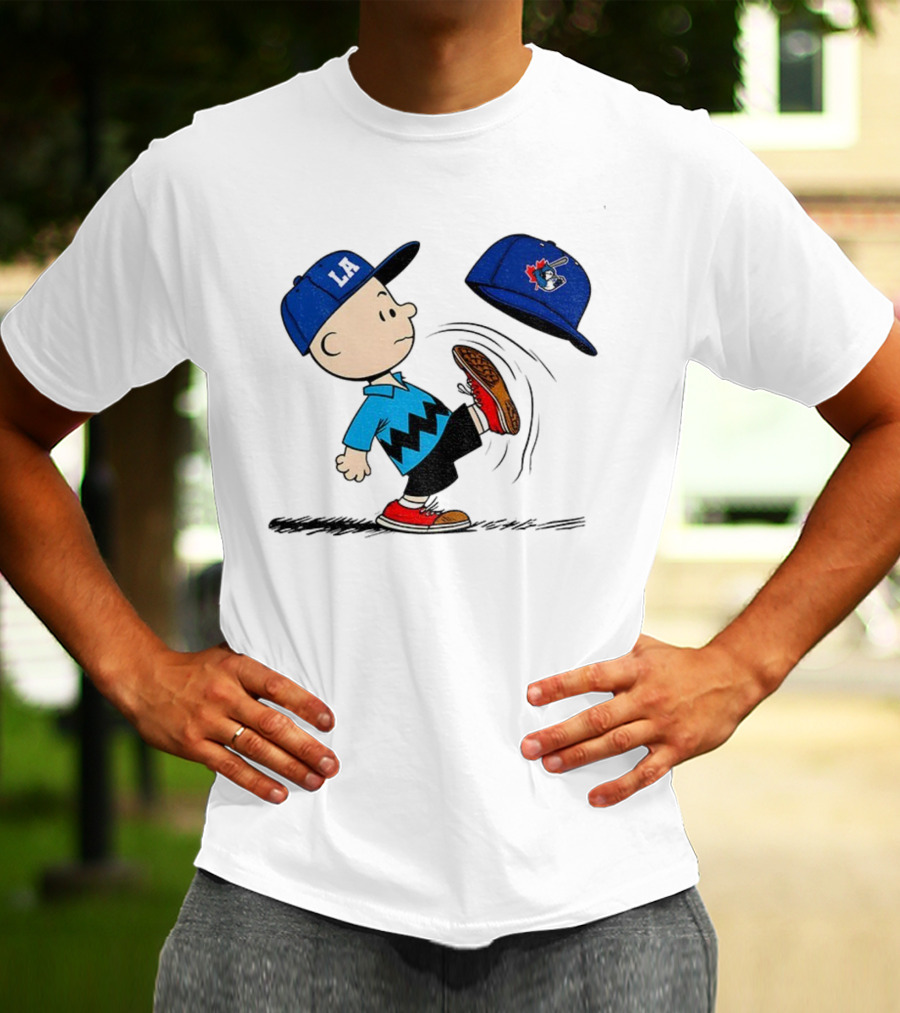 Los Angeles Dodgers LA Cap Charlie Brown Kicking Toronto Blue Jays Hat Peanuts Crossover T-Shirt