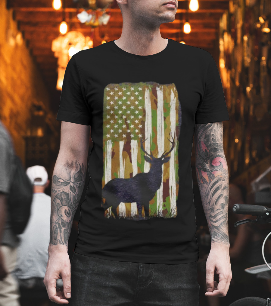 Camo Buck American Flag Camouflage Silhouette T-Shirt